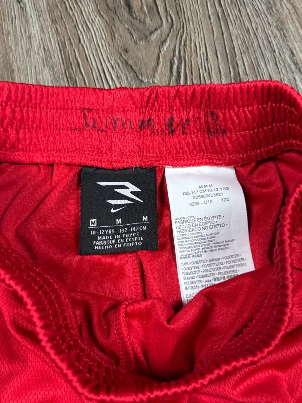 Nike 3BRAND by Russell Wilson Boys Red Mesh Basketball Shorts M (10-12 YRS)